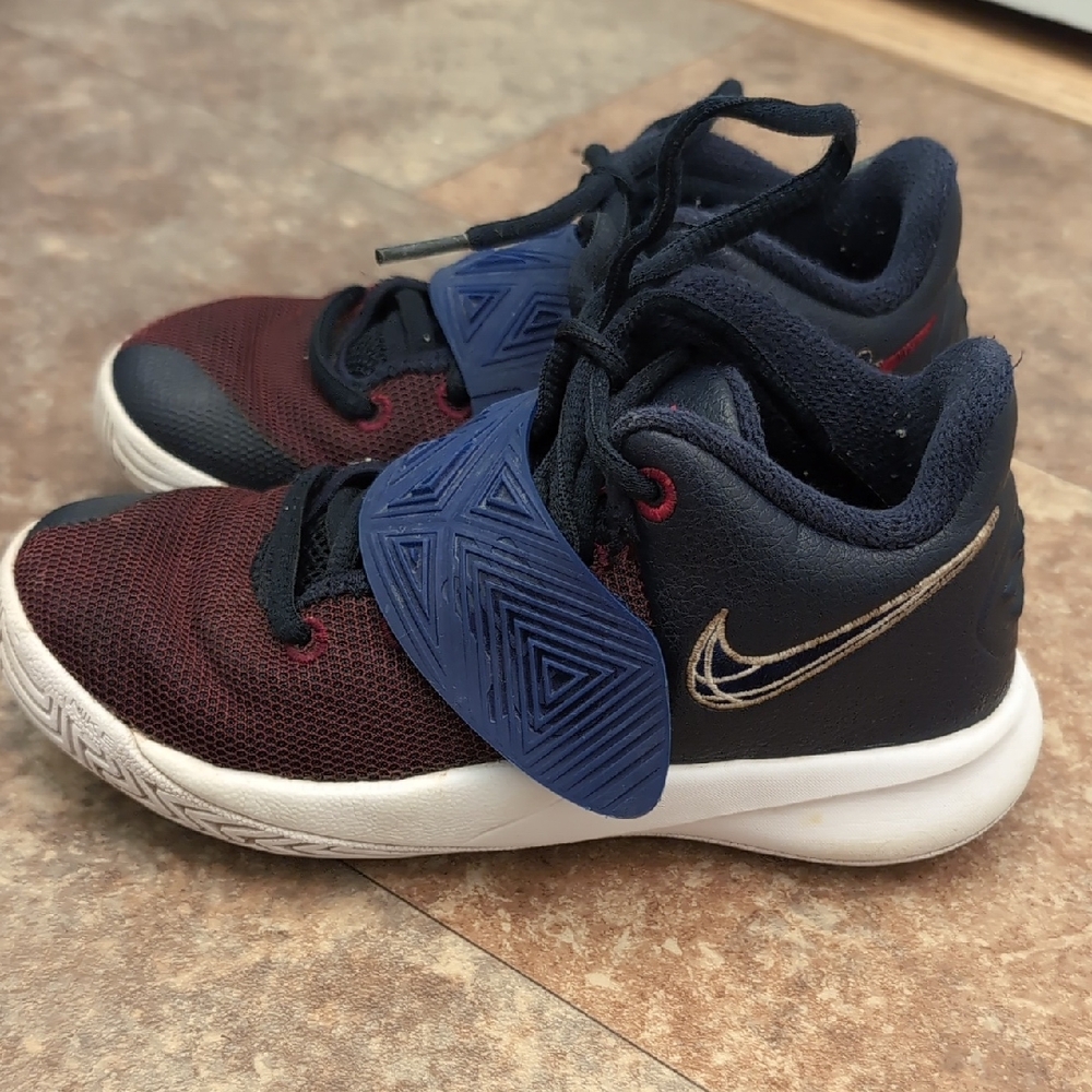 Nike Kids Kyrie Flytrap Iii 